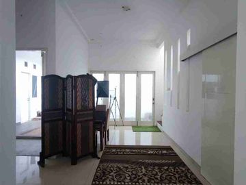 Dijual Rumah di bawah harga pasar Komplek Area Cirendeu dekat MRT Lebak Bulus