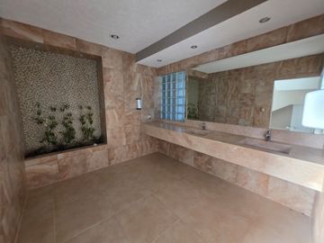 CASA CAMPESTRE EN HUERTOS DEL ROCIO EN VENTA