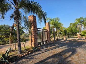 CASA CAMPESTRE EN HUERTOS DEL ROCIO EN VENTA