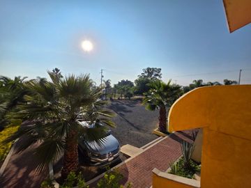 CASA CAMPESTRE EN HUERTOS DEL ROCIO EN VENTA