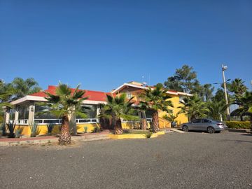 CASA CAMPESTRE EN HUERTOS DEL ROCIO EN VENTA