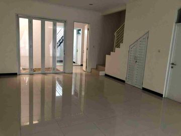 Rumah Minimalis Taman Kopo Indah 5 Dekat Tol Margaasih Bandung
