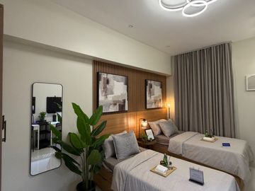 Fully- Furnished Studio unit for sale near De La Salle University, Kizuna Heights!