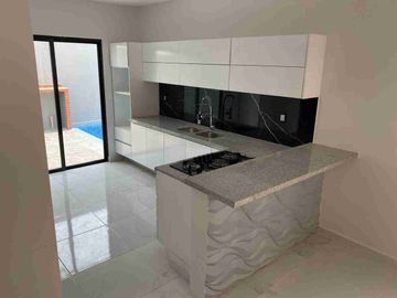 🏡CASA EN VENTA UBICADA EN FRACC.  LOMAS DEL SOL,  ALVARADO, VER.