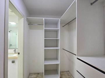 Alquiler Departamento 250m² 4 Dormitorios con Baño en Centro de Guayaquil Ideal Familias $700