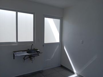 CASA DISPONIBLE DE RECUPERACION BANCARIA, FRACC EL DORADO, PACHUCA DE SOTO, HGO