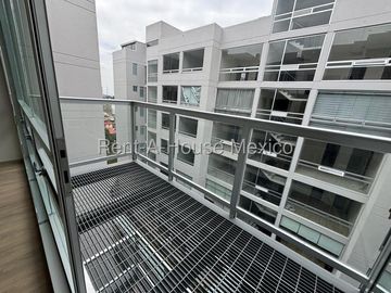 Departamento en Renta en Cuajimalpa de Morelos, Lomas Del Chamizal CMB 27-64.