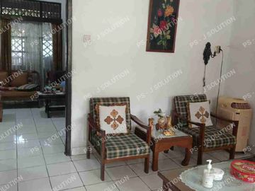 RUMAH DI KOMPLEK PERTAMINA CAKUNG MURAH