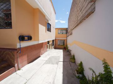 CASA EN VENTA | SAN JOSÉ DE MONJAS