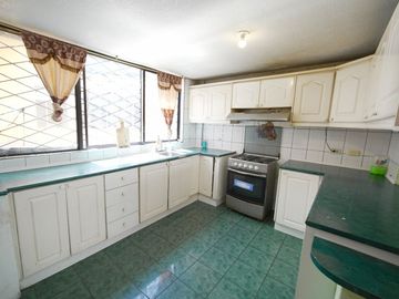 CASA EN VENTA | SAN JOSÉ DE MONJAS