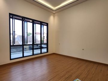 Jual Rumah Baru Di Griya Loka BSD Serpong Dekat Bintaro