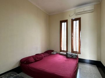 Lokasi Sangat Strategis! Rumah Hook Dalam Cluster di Antasari