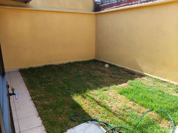 EXCELENTE CASA DE UN PISO EN LA FLORIDA - SATÉLITE, 3 RECÁMARAS, 2.5 BAÑOS, 2 AUTOS, JARDÍN