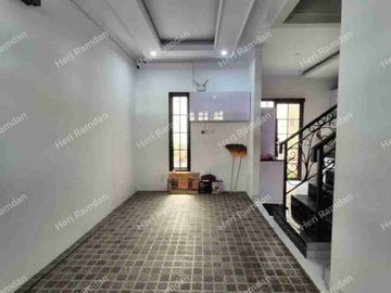 Rumah Full Purnish dekat Kalibata City