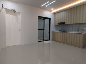 Two Storey Modern House and Lot for Sale in Talon Kuatro Las pinas-MD