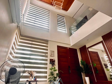MODERN CONTEMPORARY HIGH-CEILING HOME WITH POOL FOR SALE