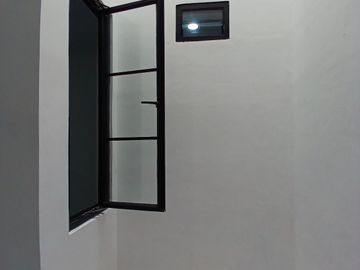 Dijual Rumah Minimalis 2.5 Lantai Turun Harga Brand New Di Delatinos BSD