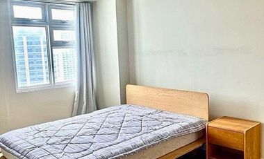 Vibrant 1 Bedroom Unit for Sale in Kroma Tower, Legazpi Village, Makati City