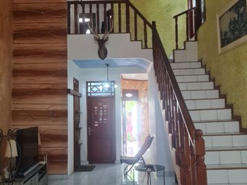 Rumah Furnish 2 Lantai di Jatibening Bekasi