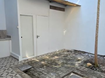 Rumah Strategis 2 Lantai di Bumi Marina Emas – Ideal untuk Kantor & Rumah Tinggal
