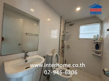 Two-story semi-detached house, 37.2 sq.wah, Lanceo Pride Kanchanaphisek-Klong Thanon Village, near Central Westgate, Kanchanaphisek Road, Nonthaburi R
