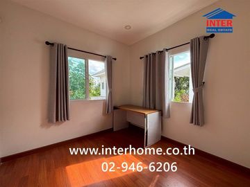 Two-story semi-detached house, 37.2 sq.wah, Lanceo Pride Kanchanaphisek-Klong Thanon Village, near Central Westgate, Kanchanaphisek Road, Nonthaburi R