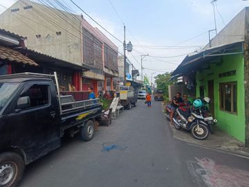 DIJUAL RUMAH FULL BANGUNAN HITUNG TANAH DI NGRUKI CEMANI