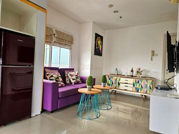 Contemporary Living 2BR Madison Park  Terhubung Central Park & Taman Anggrek