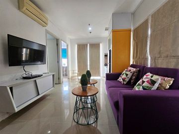 Contemporary Living 2BR Madison Park  Terhubung Central Park & Taman Anggrek