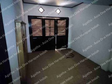 Rumah 2lantai Kota Harapan Indah Bekasi 700juta