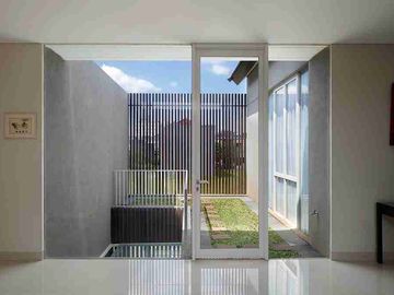 Rumah Konsep Villa Bangunan Mandiri Dikawasan Elitenya Summarecon Gading Serpong