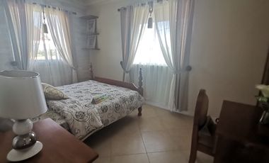 House and Lot For Sale in Suntrust Verona (Gisella)-MC