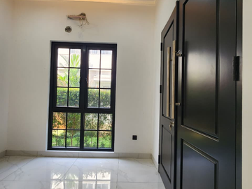 Jual Rumah Mewah 2 Lantai Siap Huni Di The Icon Dekat Akses KRL Cisauk, Tol BSD, Mall AEON Dan Lokasi Strategis Lainnya