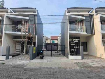 Rumah Baru 2 Lantai Lokasi Kutisari Selatan Surabaya