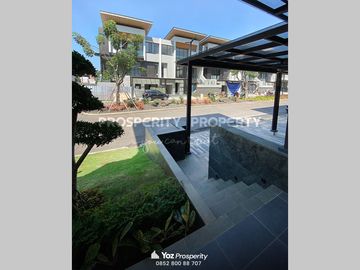Rumah 3 Lantai Hoek Brand New di Cluster Heron Kawasan The Springs Summarecon Gading Serpong