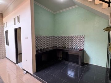 RUMAH TERAWAT SIAP HUNI PERUMAHAN PONDOK JATI SIDOARJO TENGAH KOTA. LOKASI STRATEGIS DEKAT RS DELTA SURYA, AKSES TOL, MALL, Dll