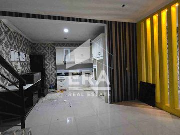 Disewakan Rumah 2 Lantai Di Summarecon Bekasi Cluster Acacia
