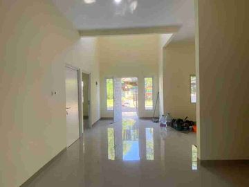 Rumah Dijual Di Griya Loka (MRB61)
