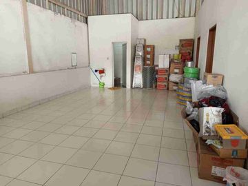 Disewakan Gudang Super Strategis di dekat Perempatan Nanggewer, Jalan Raya Bogor - Cibinong