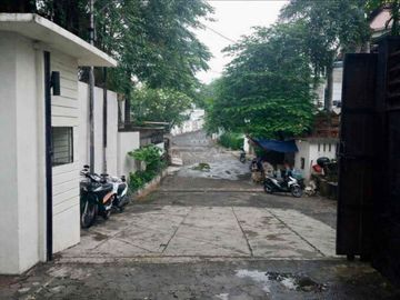 Rumah Kemang Jakarta Selatan. 2 lantai, SHM, LT 830