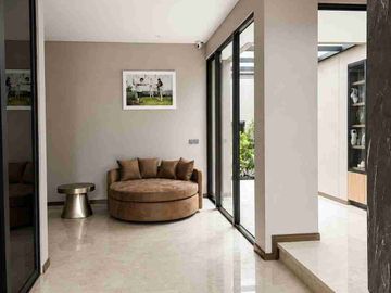 Dijual Rumah Mewah Furnished di Zora BSD City