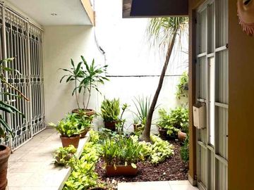 casa de dos pisos