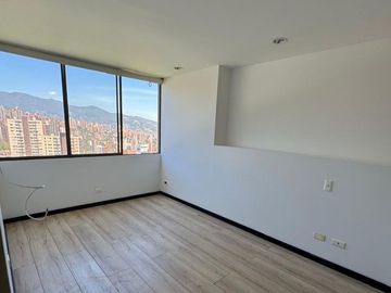 Apatamento en arriendo en Altos del Poblado, El Poblado