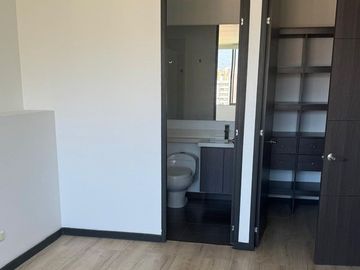 Apatamento en arriendo en Altos del Poblado, El Poblado