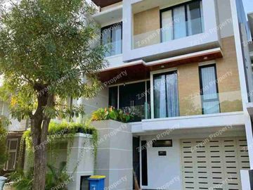 Rumah Furnished Cantik Pakuwon Indah Surabaya