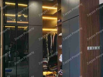 Rumah Furnished Cantik Pakuwon Indah Surabaya