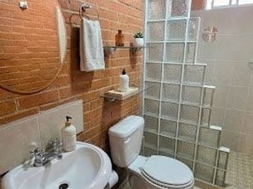 CASA AMUEBLADA EN VENTA FRACC. LOS CASTILLOS IRAPUATO