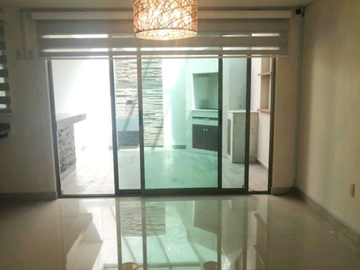 VENTA DE CASA EN RESIDENCIAL VERONA, EDO DE MEXICO.