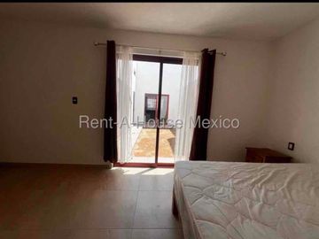 VENTA DE CASA EN TEQUISQUIAPAN CON HABITACIÓN EN PB