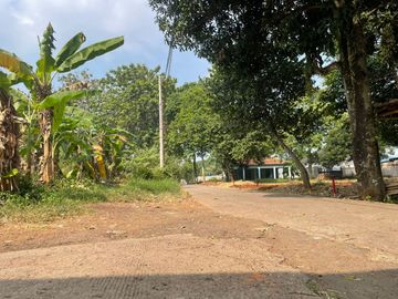 1 KM ke Grand Wisata - Tanah Kavling SHM 200Jtan - Strategis Investasi/Hunian